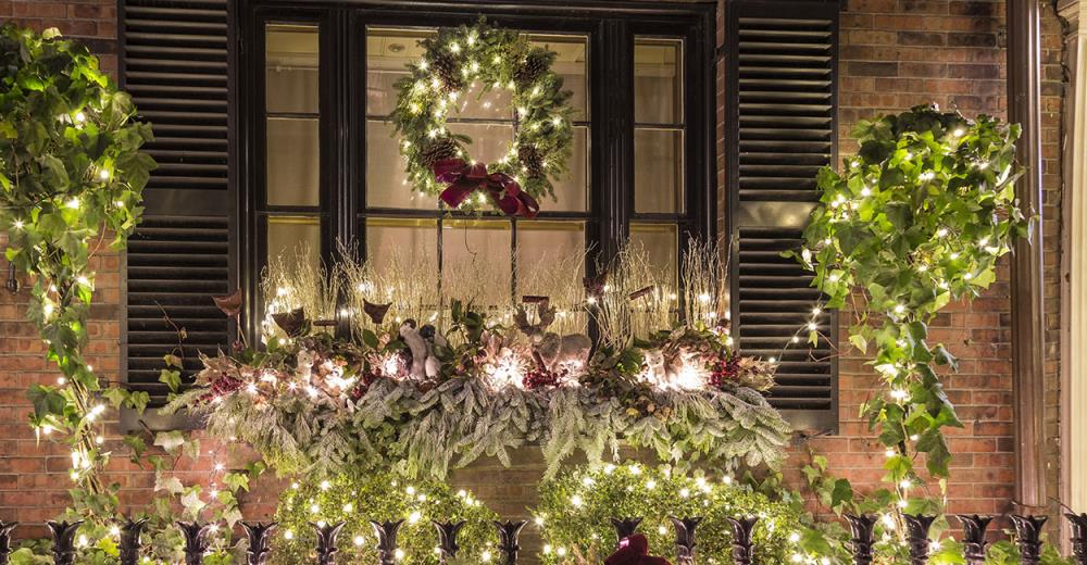 Come addobbare il giardino a Natale: luci e decorazioni da scegliere